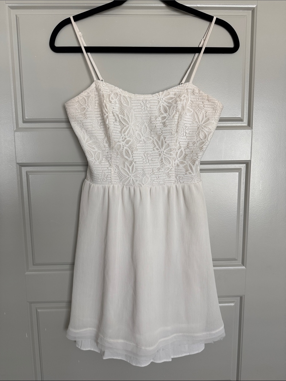 PRINCESS Vera Wang White Spaghetti-Strap Sundress, Size 3 (Juniors)